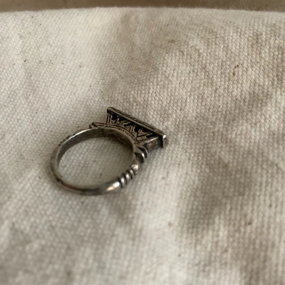 Triumphal arch ring - Picture 2 of 3